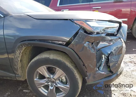 2025 Toyota Rav4 Hybrid Xle from USA, damaged, VIN 2T3RWRFV4SW254256